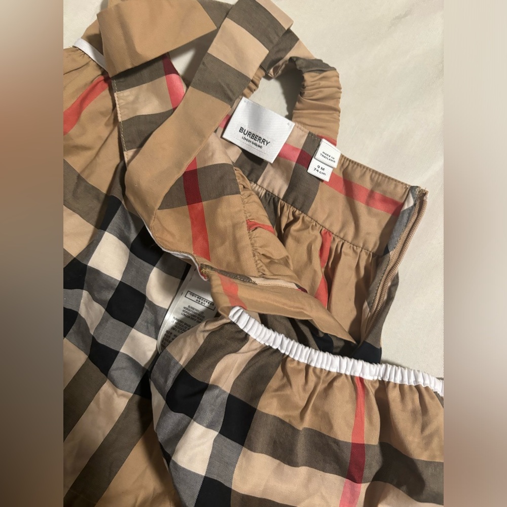 Burberry (Authentic)